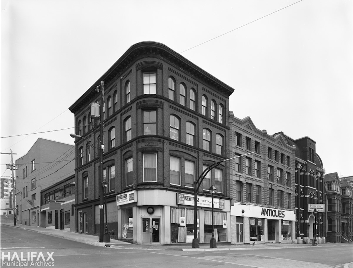 1987 - Corner of Barrington St. and Blowers St.-HRM Archives, ML Leidl-CR93.6