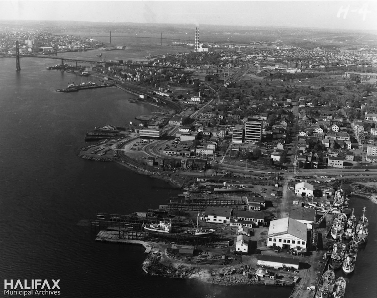 1972-1974ca - Dartmouth Cove-Atlantic Air Survey and the HRM Archives; City of Dartmouth, Planning and Development101-80C-1-4-H-4