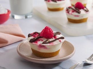 Recipe for Mini Raspberry Swirl Cheesecakes
