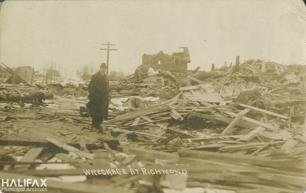 1917-Wreckage at Richmond-Halifax Municipal Archives (HMA)-CR6-123.4