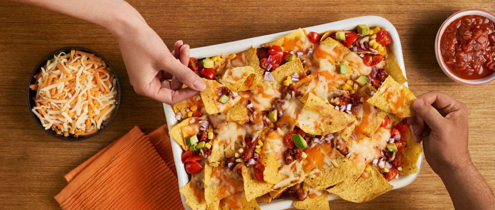 Recipe for Nachos Topped with Italian Sausage